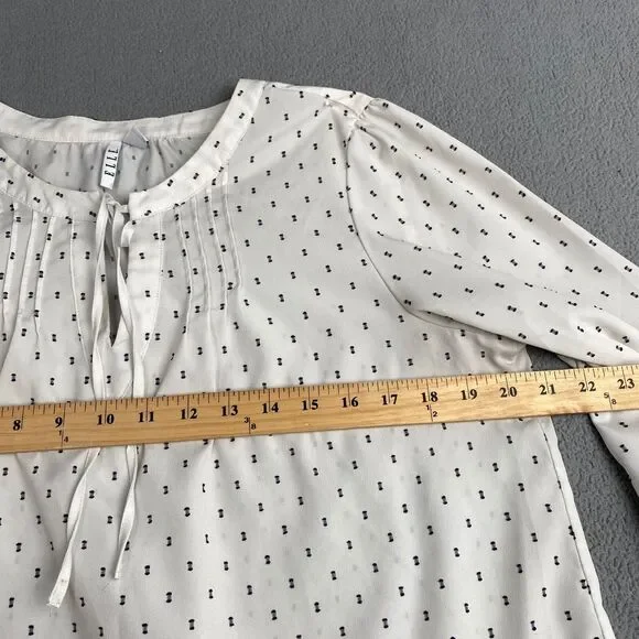 Elle Women’s size Large White Black Polka Dots Pleated  Half Sleeves Blouse - Picture 4 of 13